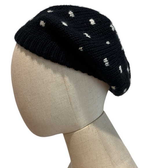 LOT OF 3 VINTAGE KNIT CAPS 1 NEWSBOY CAP 1 BERET 1 JAQUARD SKULL CAP W POM POM - Picture 7 of 13